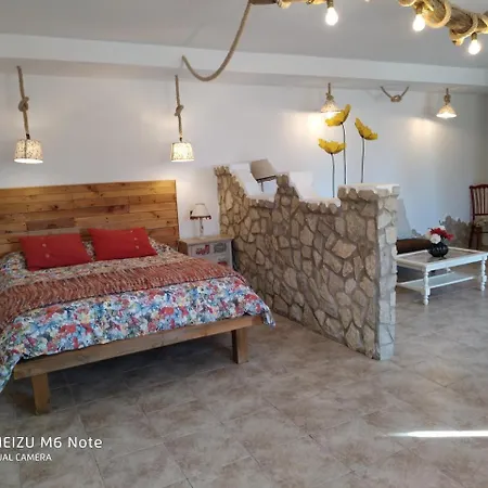 Mirador Grullas Hotel Montmesa